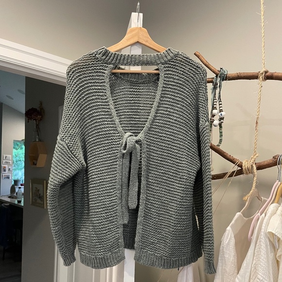 Aerie green open backed sweater small - Picture 3 of 5